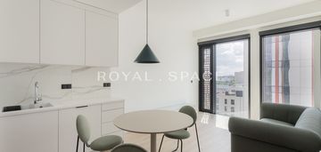 Nowoczesny apartament przy rondzie daszyńskiego!